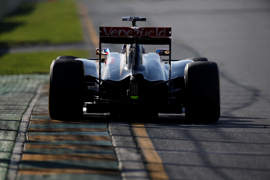 Ingen lyd i Formel 1 anno 2014 - det skal der gøres noget ved!
(Foto: Lotus GP / LAT)